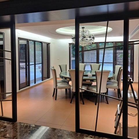 提供壁紙diy服務的專家董群恒