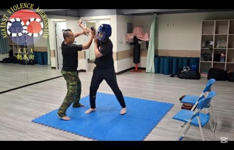 洪教練 - 手機防衛