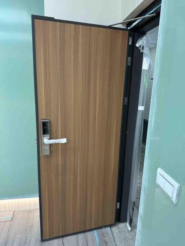 築峰門片安裝 - 木質防火門（代購安裝）