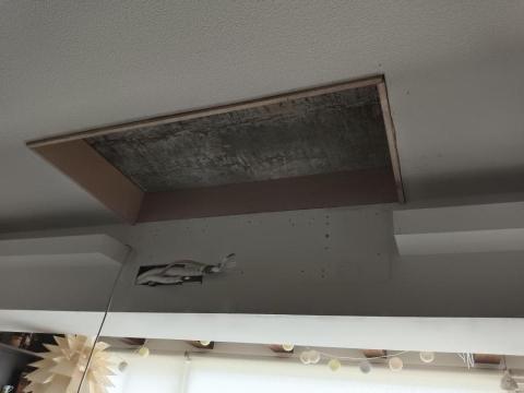 仲慶工程行/ - 冷氣帽 上昇