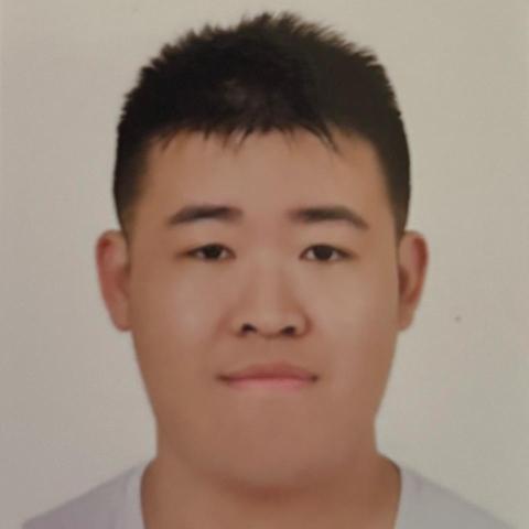提供小吃店服務的專家劉偉軒