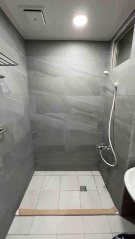 高宇泥作修繕工程 - 嚴重漏水 至一樓需要水桶接水/翻新