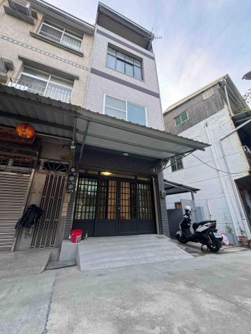 復寓工程有限公司 - 小資老屋外牆鐵衣及門面改造