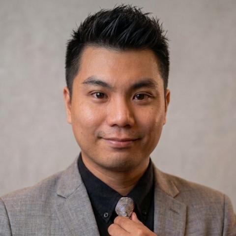 提供早餐服務的專家胡興明