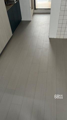 旌旗房匠設計工作室 - 超耐磨卡扣木地板6811