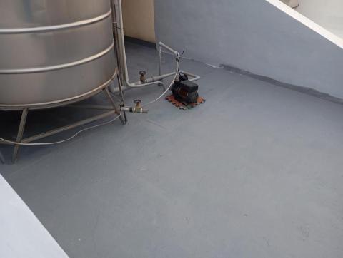 鐵皮屋頂漆，防水漆，圍籬，室內油漆,廁所翻修都有承做 - 