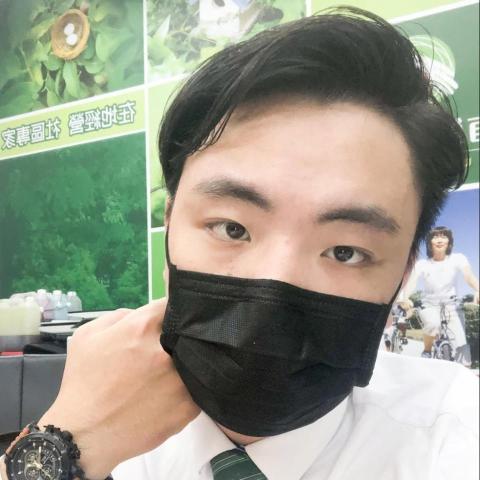 提供鑽孔服務的專家Okpa Wan