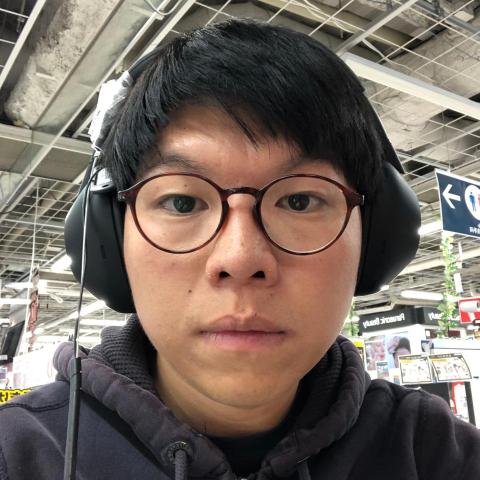 提供高爾夫服務的專家James Huang
