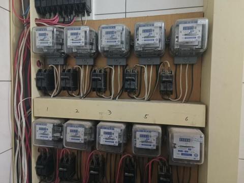 五星專業水電服務 - 電表配線