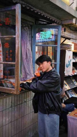 提供學費服務的專家李雨綸（Roger