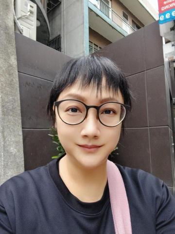 曾珞婷