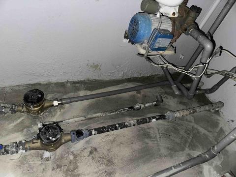 鄭能昌 - 水表後  由令、管線換新