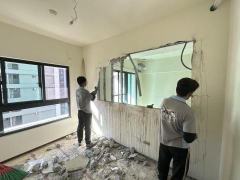 兆合發工程 - ?環保文書代辦(撰寫、申辦、簽證）
(環部研證字 第 HB692058 號)
?露天開挖作業主管(現場指揮、調度、簽證)
(證書字號 114M009J3040120)
 
?️拆除工程、?清運工程、?土方工程
?請洽 #兆合發工程?

#兆合發科技有限公司 #兆合發工程
#拆除工程 #廢棄物清運 #室內拆除
#基礎開挖 #剩餘土石方處理 #合法證明