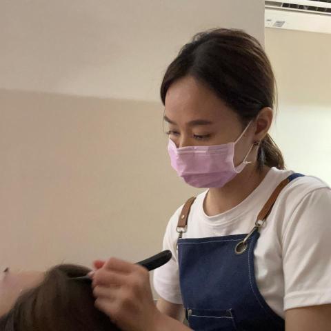 提供撥筋dcard服務的專家陳樺萱