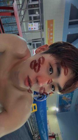 提供蝶式服務的專家小張