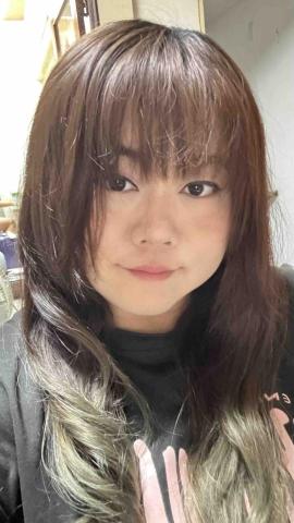 提供油壓服務的專家彭采慧