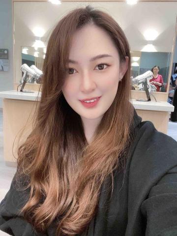 提供印刷名片服務的專家劉蘅萱