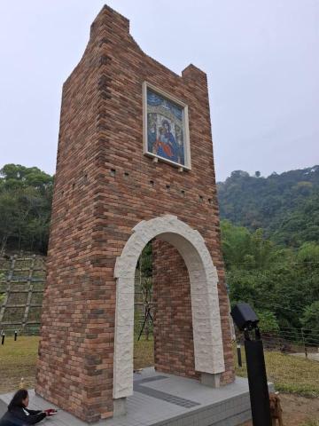 安固建材 - 鐘樓～貼文化石