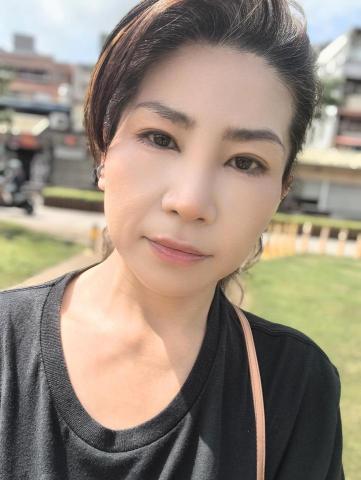 提供1211股價服務的專家傅瓊瑩