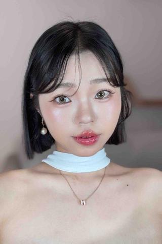 造型師 WINNI ｜新娘秘書・妝髮造型・彩妝教學