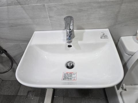 佳銓水電空調工程行 - HCG臉盆安裝（龍頭沿用）