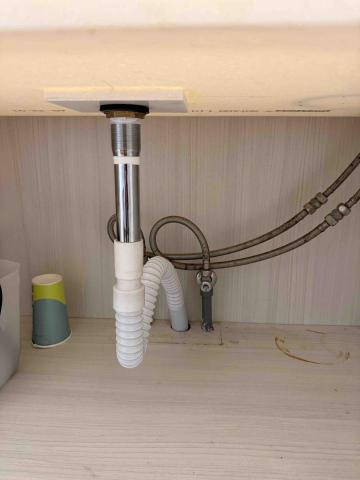 Yang&rsquo;s 水電維修、工程 - 排水管安裝