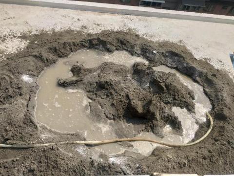 發揚泥作 - 軟底做洩水坡道