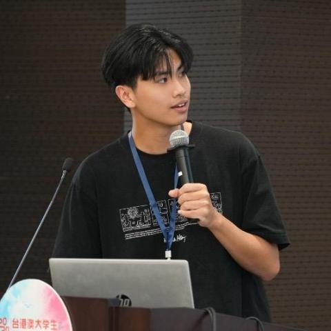 提供玻璃磚固定架服務的專家殷浩哲