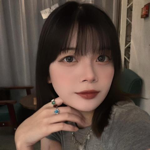 提供應徵服務的專家陳虹均