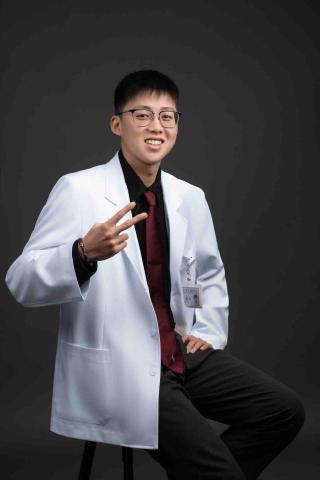 提供toeflibt考場服務的專家吳秉初