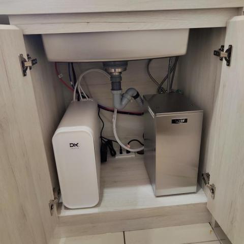 岦康淨水科技 - 廚下電腦觸控式溫熱飲水機600GRO大流量