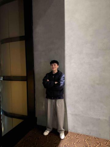 提供桌球服務的專家盧彥廷