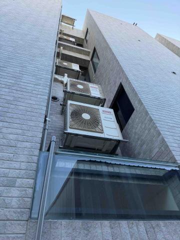 亞鑫空調水電工程行（沒有免費估價查修） - 外牆危險按裝