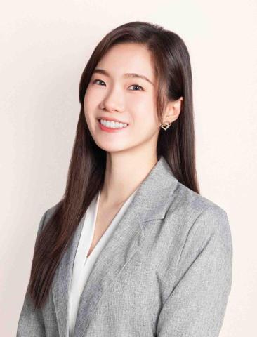 Andrea（ ERP Consultant)