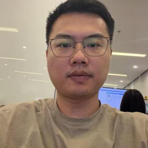 提供erp系统服務的專家林伟涵
