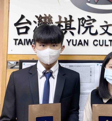 提供圍棋服務的專家謝承翰