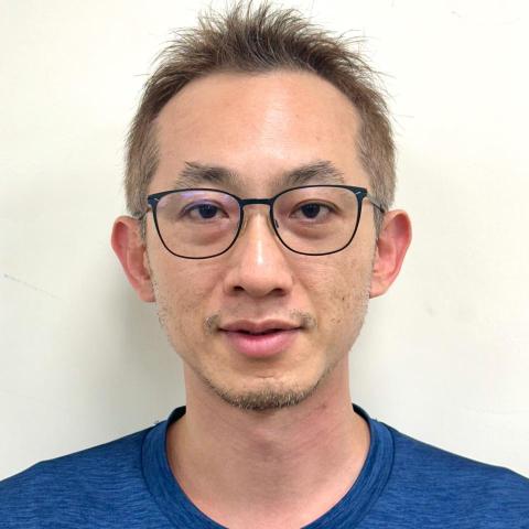 提供桌球服務的專家Jasper Yang
