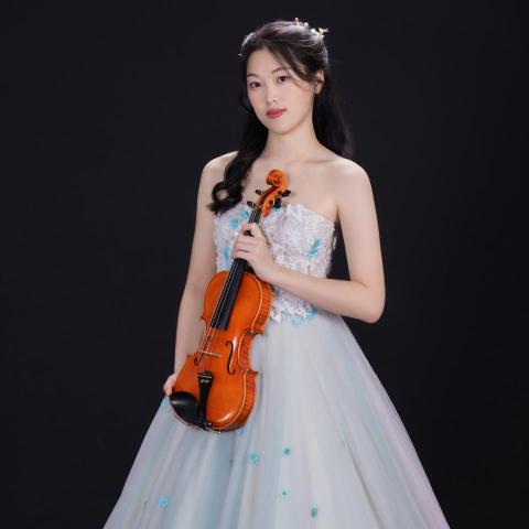 石碇小提琴陪練老師推薦Esther Chou
