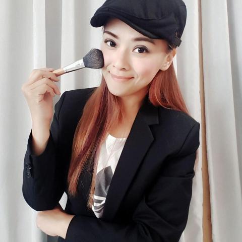 提供禮服租借服務的專家漂泊的新秘
