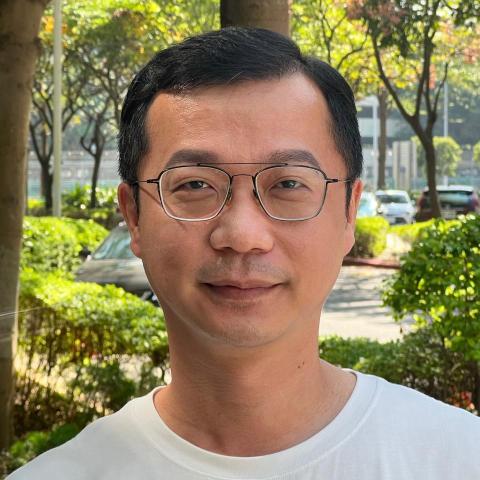 提供工作家庭代工服務的專家簡威世