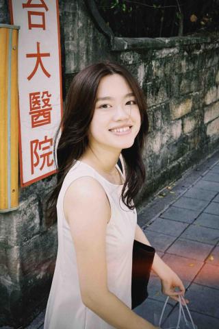 松山區保母推薦倪歆惠