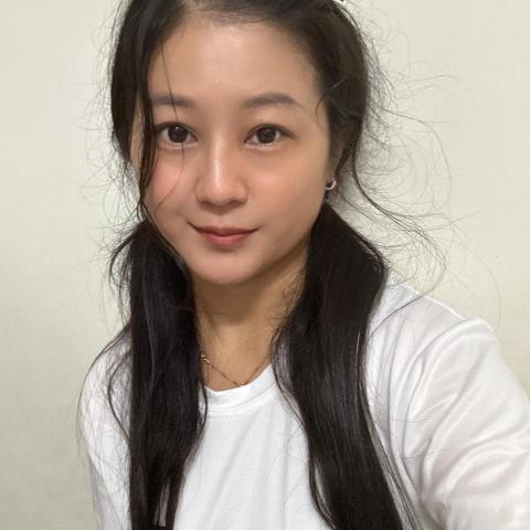 莉莉