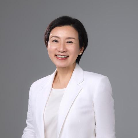 吳小姐