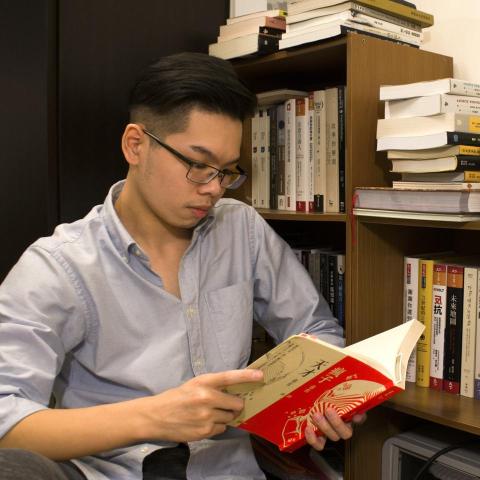 提供tracle評論服務的專家呂國維｜論述寫作教練