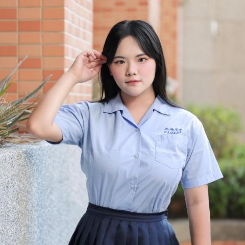 李羽婕