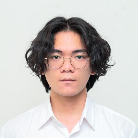 提供成發攝影價格服務的專家吳柏諄