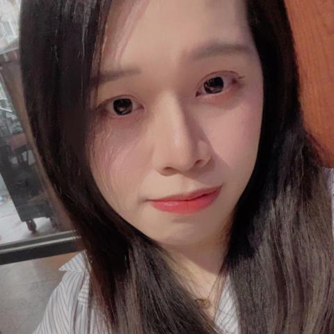 提供賺錢ptt服務的專家Yvonne