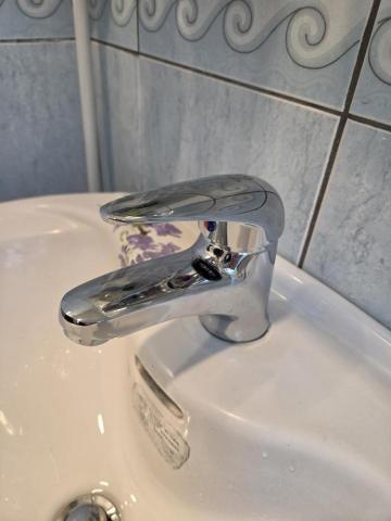 佳銓水電空調工程行 - 台製臉盆龍頭