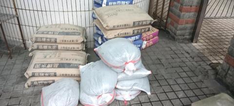 發揚泥作 - 新莊區進料