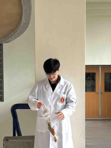 提供54服務的專家吳秉諺